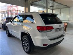 جیپ گراند شیرۆکی